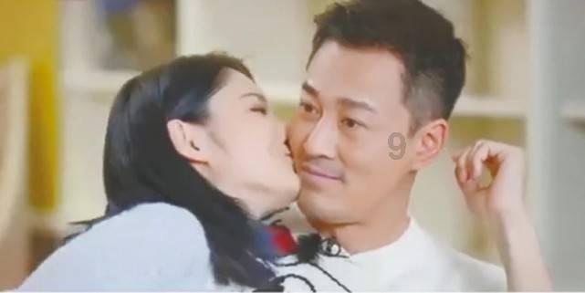 长沙初雪美景如画 民众雪中作乐