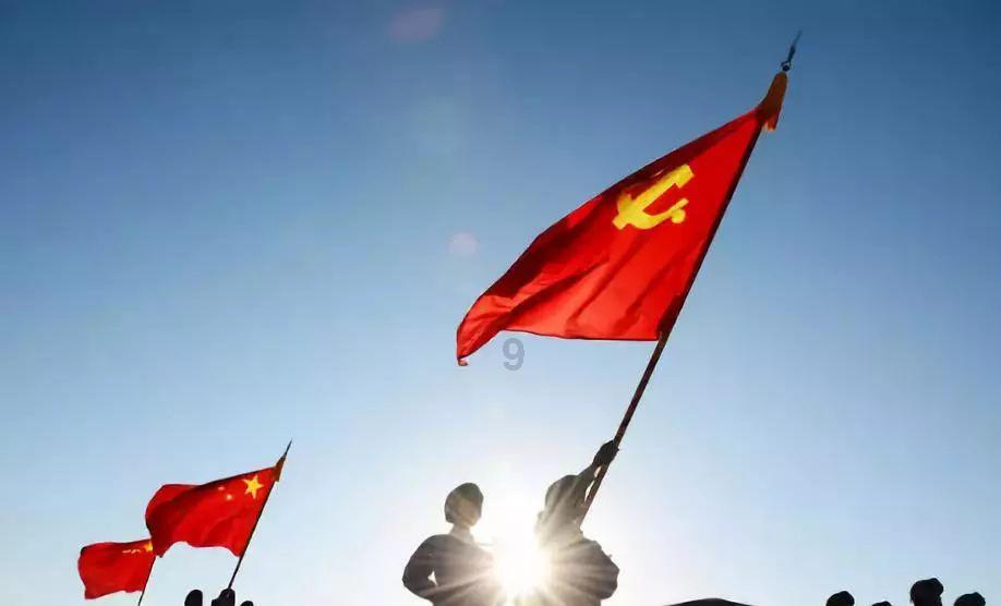女学生和大叔发生关系，大叔事后公开女生照片，这个钱不能白给了！咋回事？游戏画面
