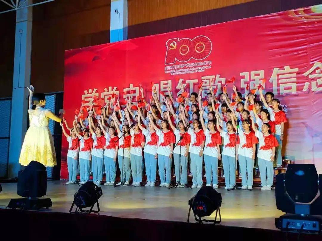 昆明开通两条新春购物博览会公交保障专线