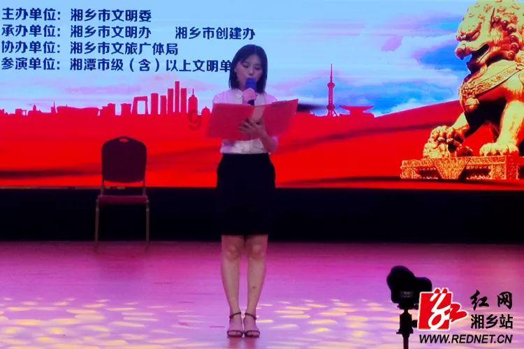 手语翻译师证书报考流程复杂吗？该怎么报考？费用、难度、资料？