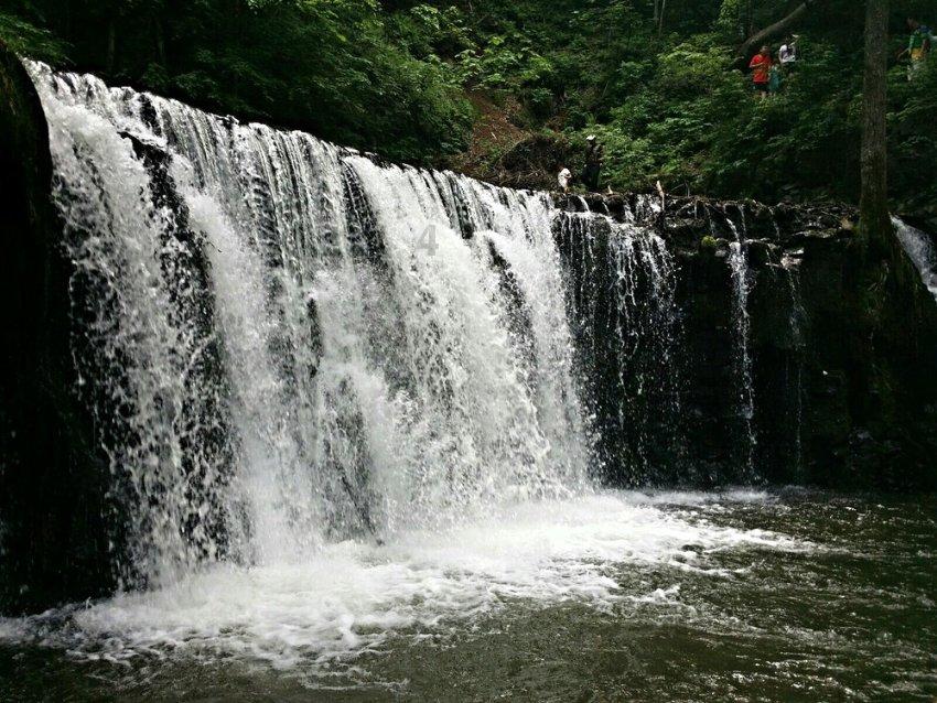 旅客突发心脏病列车员及时救助
