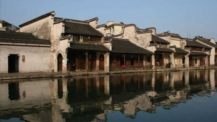 凌晨起四点多梦见别人抬死人什么预兆？游戏画面